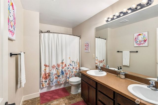 238 NE Tronson Circle, Bremerton, WA 98311