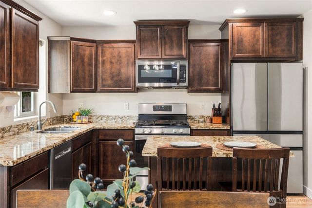 238 NE Tronson Circle, Bremerton, WA 98311