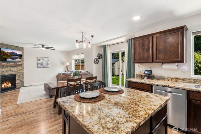 238 NE Tronson Circle, Bremerton, WA 98311