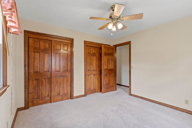 5263 North Crestwood Drive, Springfield, MO 65803