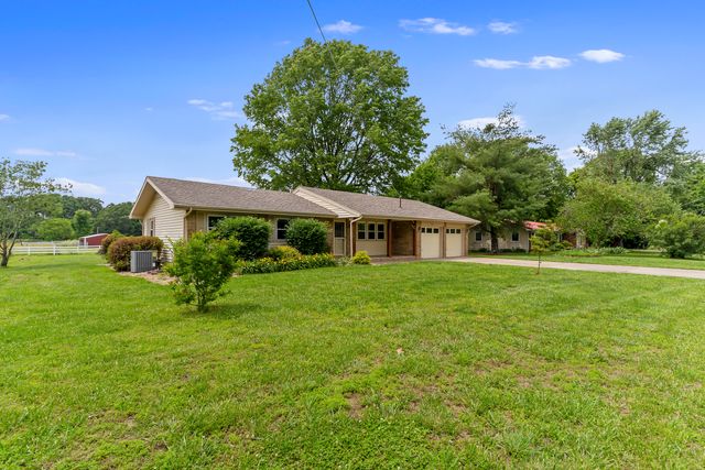 5263 North Crestwood Drive, Springfield, MO 65803