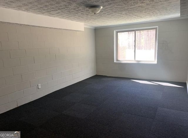 19 Oak Hill Drive, Winder, GA 30680