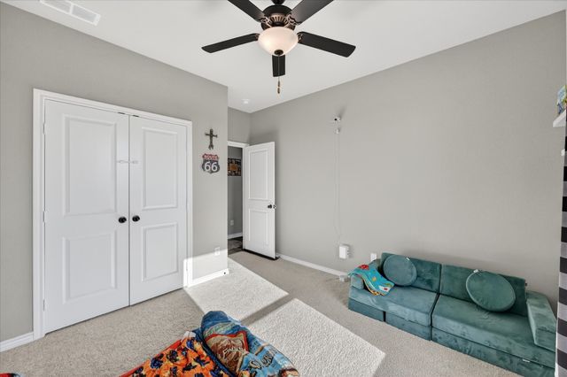 5130 Hillside Loop N, Justin, TX 76247