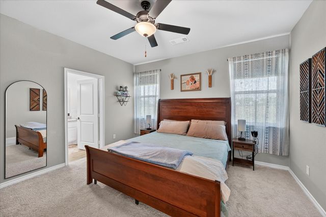 5130 Hillside Loop N, Justin, TX 76247