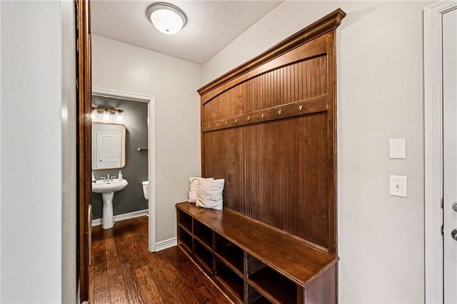 104 SW Shores Drive, Lee's Summit, MO 64064