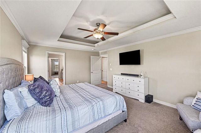 104 SW Shores Drive, Lee's Summit, MO 64064