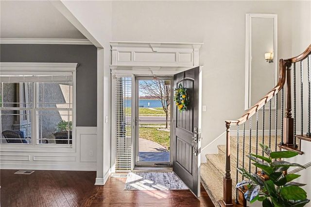 104 SW Shores Drive, Lee's Summit, MO 64064