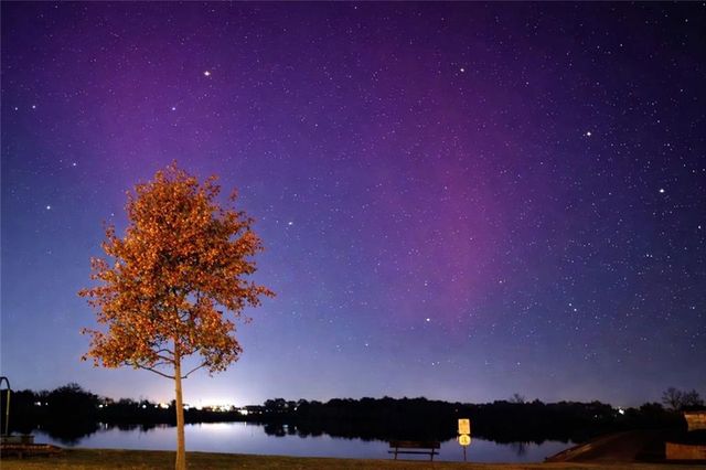 104 SW Shores Drive, Lee's Summit, MO 64064