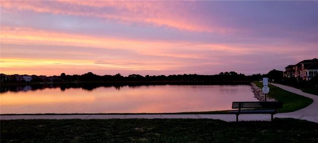 104 SW Shores Drive, Lee's Summit, MO 64064