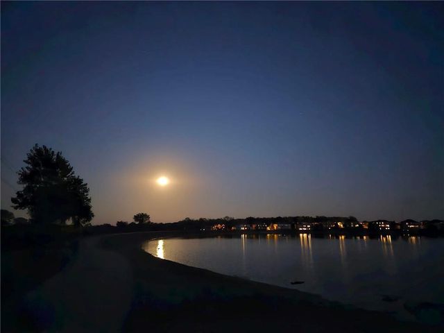 104 SW Shores Drive, Lee's Summit, MO 64064