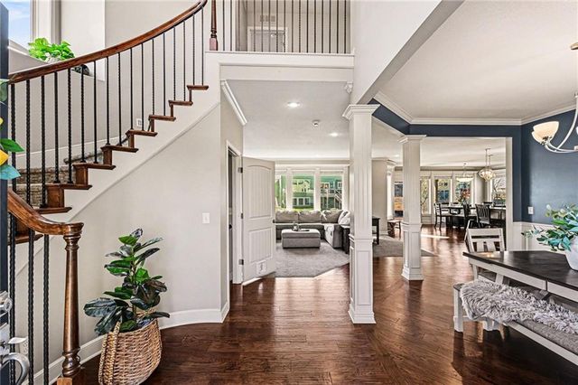 104 SW Shores Drive, Lee's Summit, MO 64064