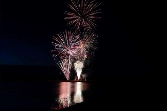 104 SW Shores Drive, Lee's Summit, MO 64064