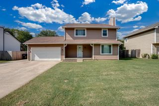 4323 N Edgemoor St, Bel Aire, KS 67220