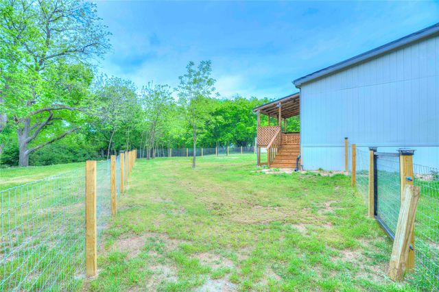 135 Lelon Lane, Springtown, TX 76082
