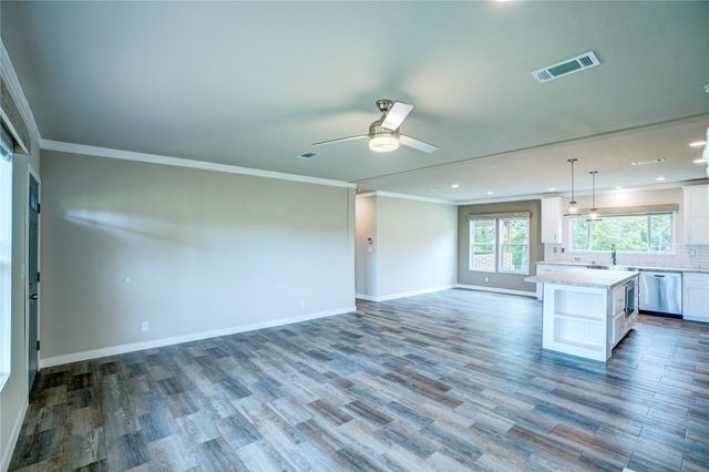 135 Lelon Lane, Springtown, TX 76082