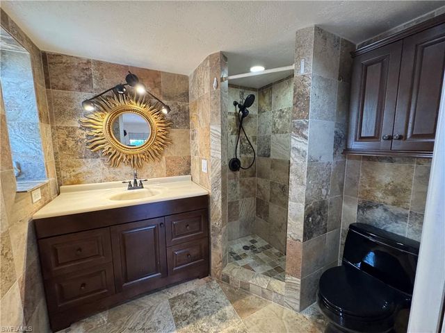 6451 Bethany AVE, Fort Myers, FL 33919