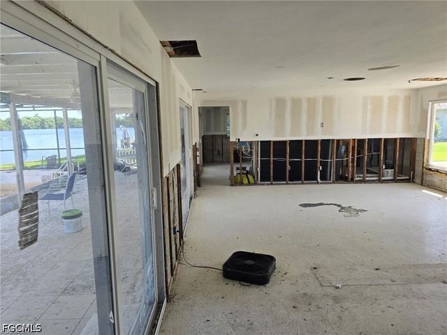 4919 E Riverside DR, Fort Myers, FL 33905