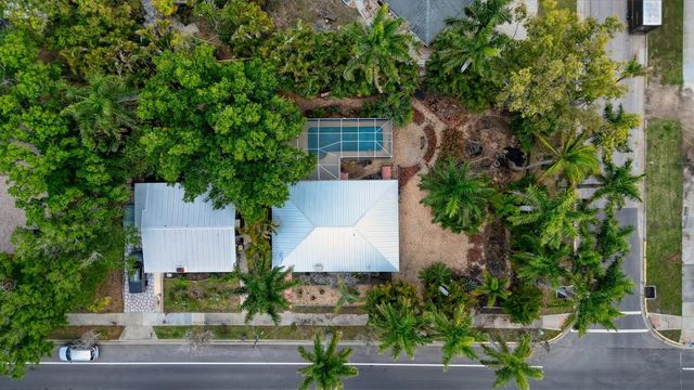 521 W OLYMPIA AVENUE, Punta Gorda, FL 33950