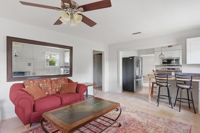 521 W OLYMPIA AVENUE, Punta Gorda, FL 33950