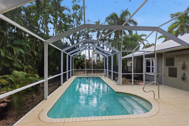 521 W OLYMPIA AVENUE, Punta Gorda, FL 33950