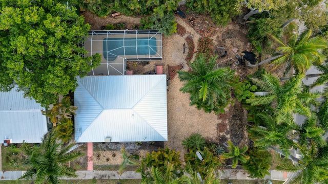 521 W OLYMPIA AVENUE, Punta Gorda, FL 33950