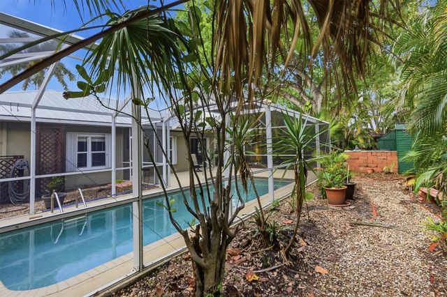 521 W OLYMPIA AVENUE, Punta Gorda, FL 33950