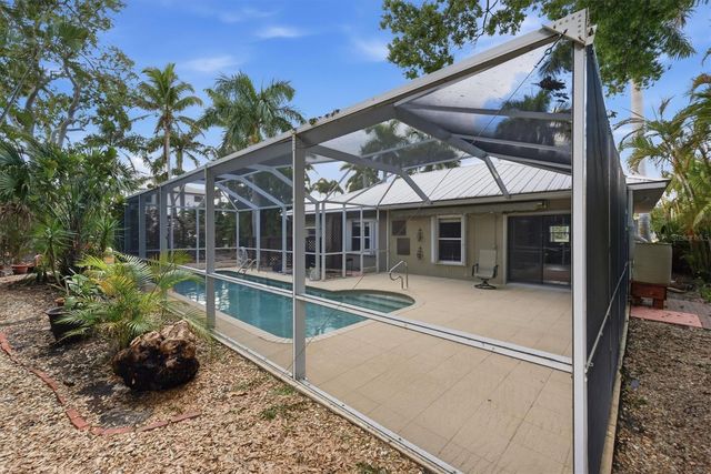 521 W OLYMPIA AVENUE, Punta Gorda, FL 33950