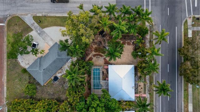 521 W OLYMPIA AVENUE, Punta Gorda, FL 33950