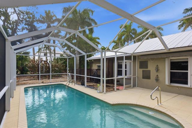 521 W OLYMPIA AVENUE, Punta Gorda, FL 33950