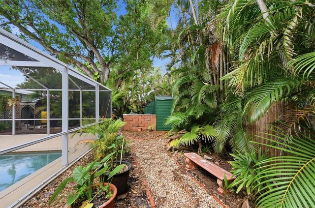 521 W OLYMPIA AVENUE, Punta Gorda, FL 33950