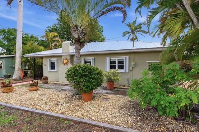 521 W OLYMPIA AVENUE, Punta Gorda, FL 33950