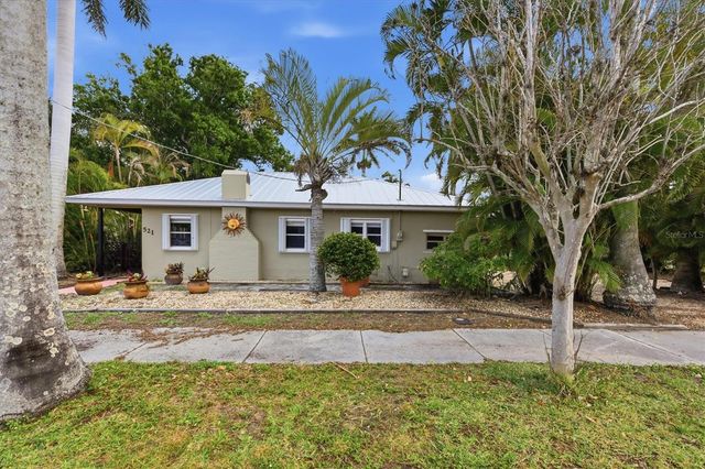 521 W OLYMPIA AVENUE, Punta Gorda, FL 33950