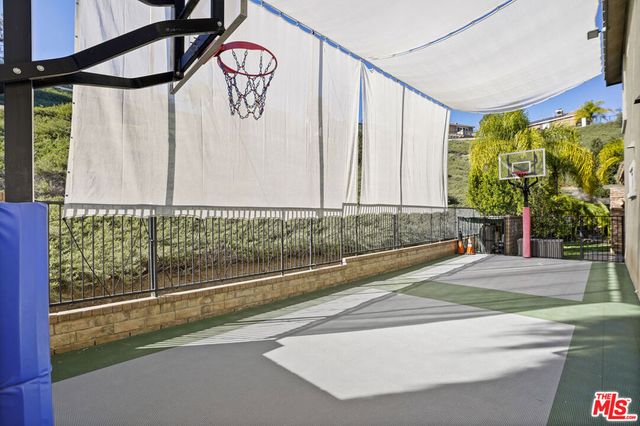 23871 Rio Ranch Way, Valencia, CA 91354