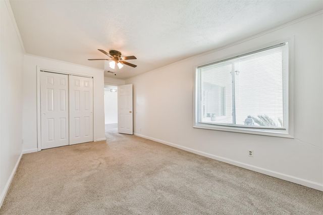 332 N 7th Street, La Porte, TX 77571