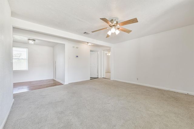 332 N 7th Street, La Porte, TX 77571