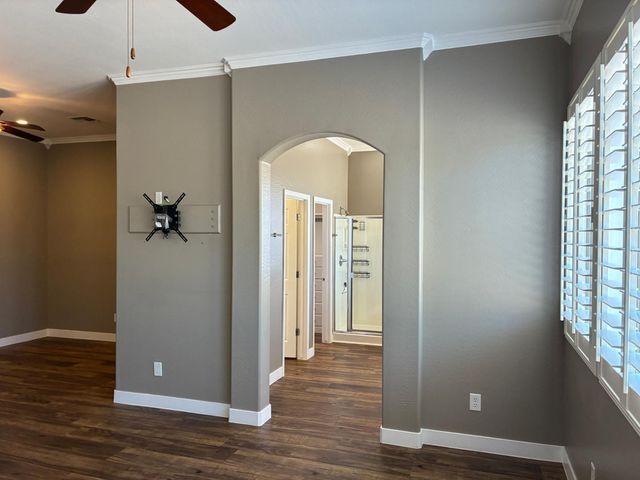 10454 W Foothill Drive, Peoria, AZ 85383