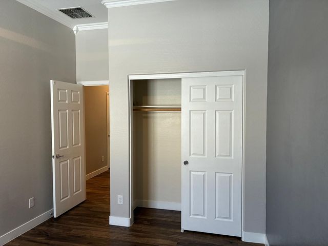 10454 W Foothill Drive, Peoria, AZ 85383