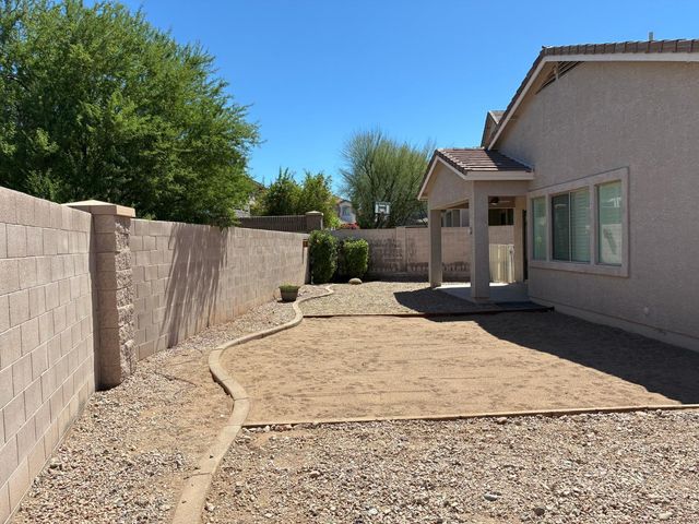 10454 W Foothill Drive, Peoria, AZ 85383
