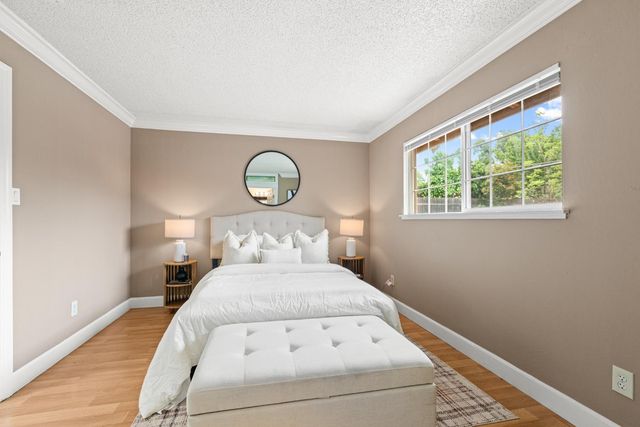 3932 Galbrath Dr, North Highlands, CA 95660