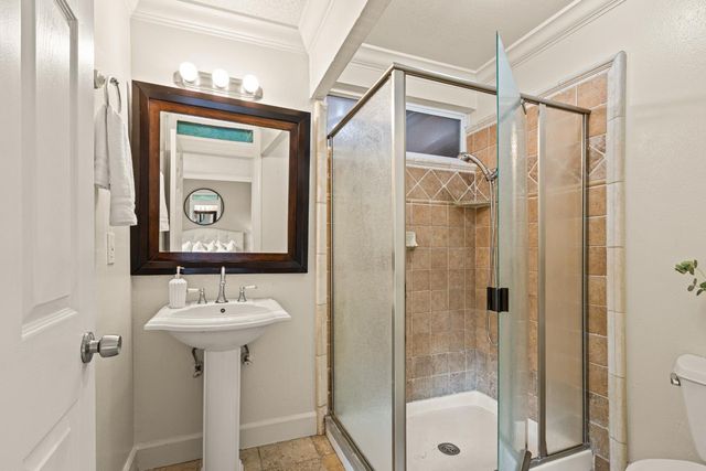 3932 Galbrath Dr, North Highlands, CA 95660