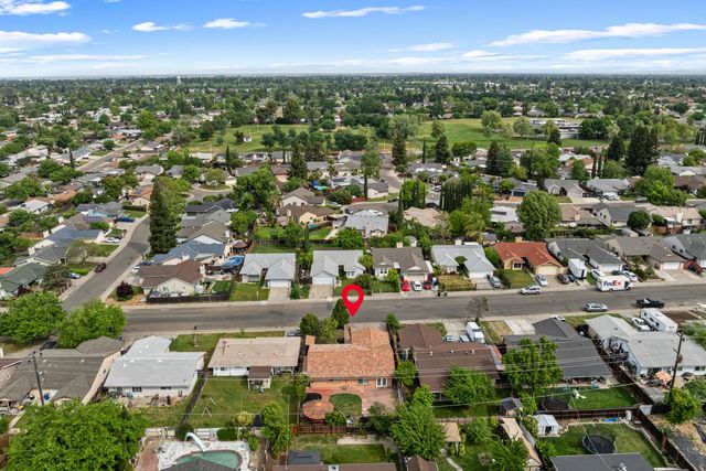 3932 Galbrath Dr, North Highlands, CA 95660