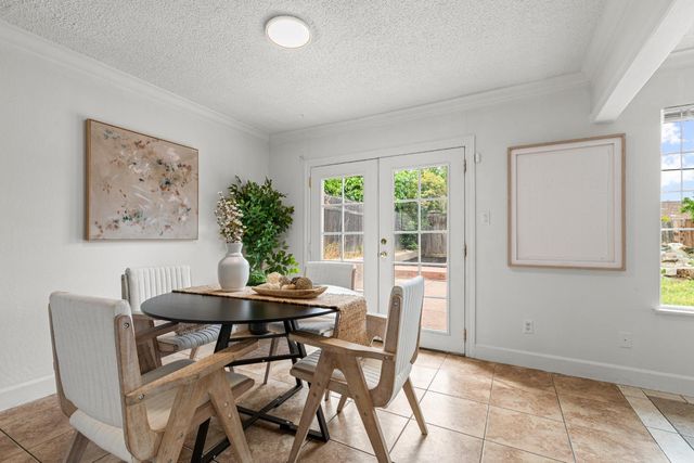 3932 Galbrath Dr, North Highlands, CA 95660