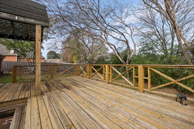 230 W POWELL RD W, Collierville, TN 38017