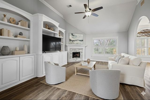 230 W POWELL RD W, Collierville, TN 38017