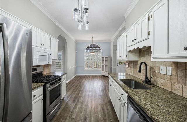 230 W POWELL RD W, Collierville, TN 38017