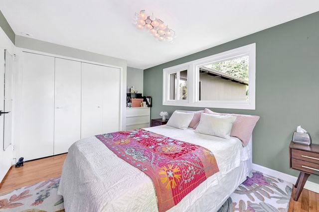 552 Concord Ave, Lexington, MA 02421