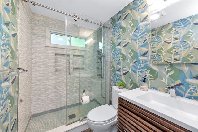 552 Concord Ave, Lexington, MA 02421