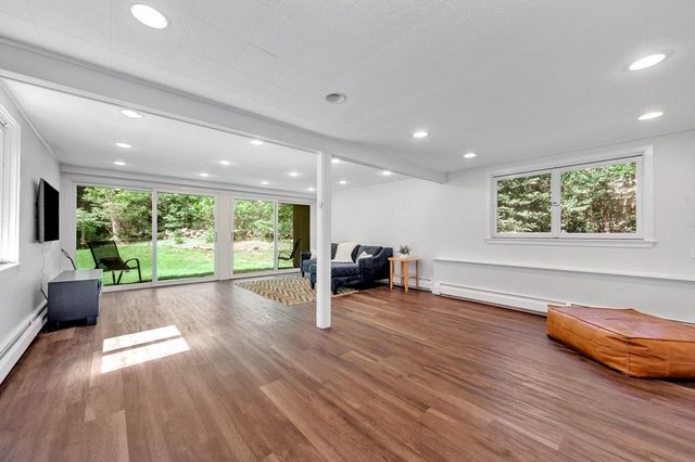 552 Concord Ave, Lexington, MA 02421