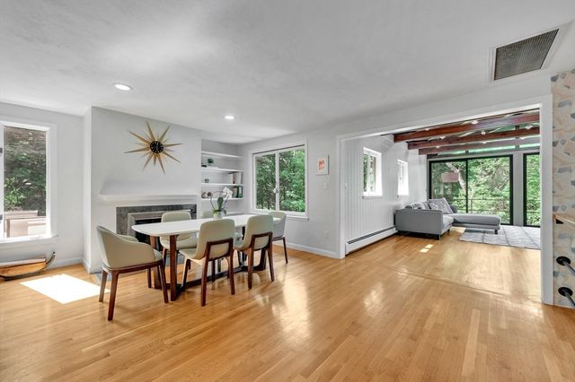552 Concord Ave, Lexington, MA 02421