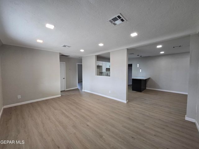 205 WOOLDRIDGE Drive, El Paso, TX 79915